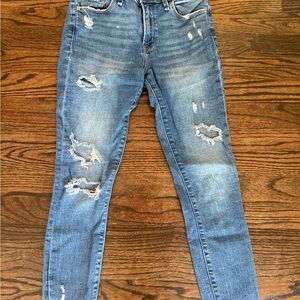 Abercrombie & Fitch Harper Ankle medium wash distressed raw hem jeans size 25/0R